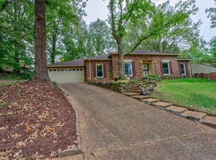8375 Chippingham Dr, Cordova, TN 38016