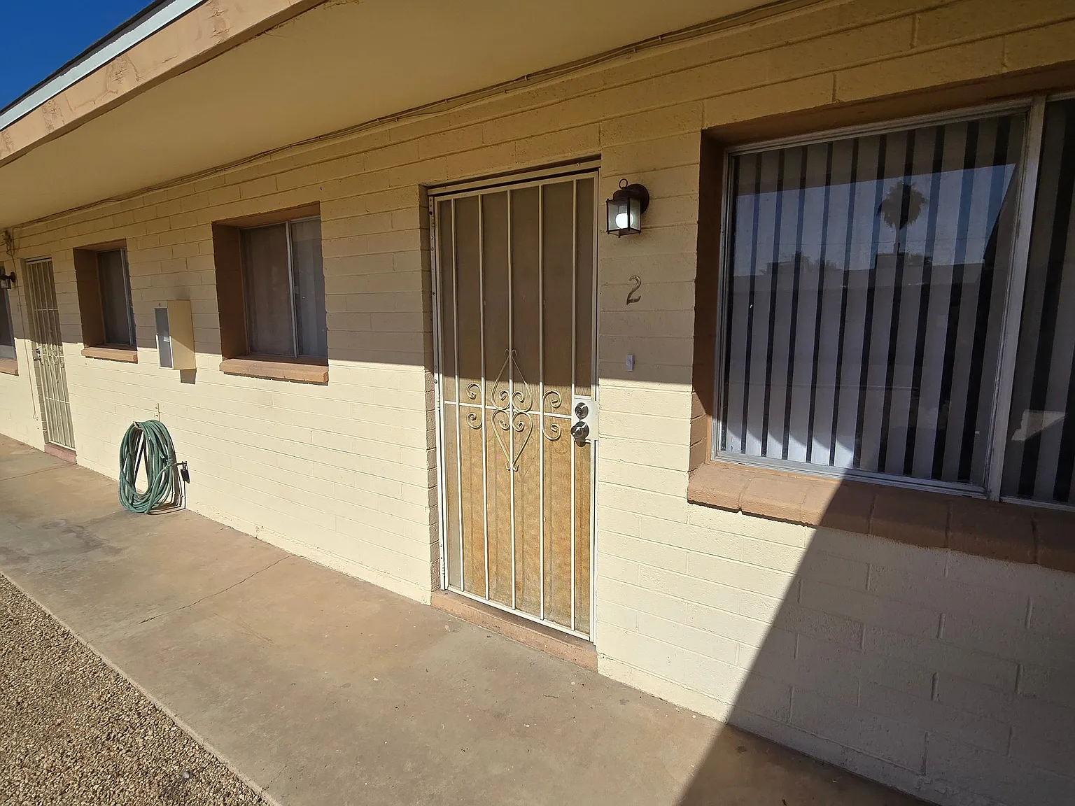1 bed, 700 sqft, $1,100 — Photo 2