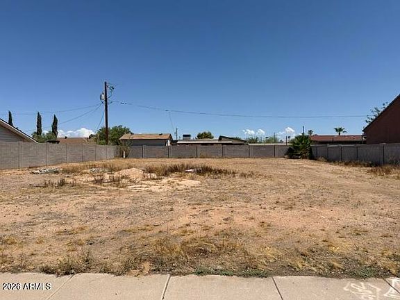 2nd image of 3710 E PARADISE Lane #25