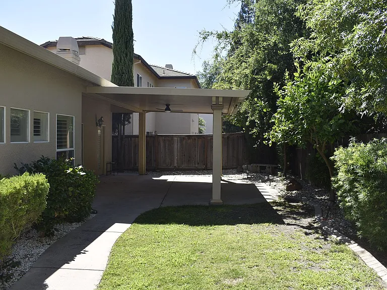 42 Penelope Ct — Photo 17