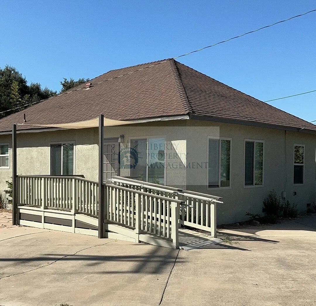 2 bed, 1014 sqft, $1,995 — Photo 1