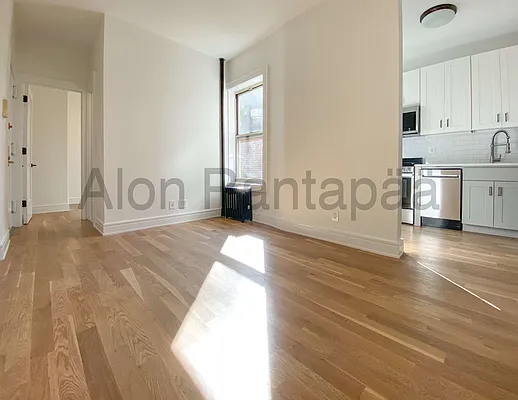 Rented by (Legacy) NY Quality Living Uptown | media 22