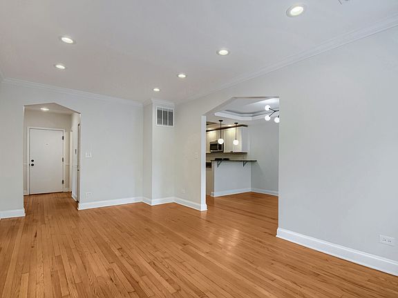 5th image of 7078 N Wolcott Ave APT 1