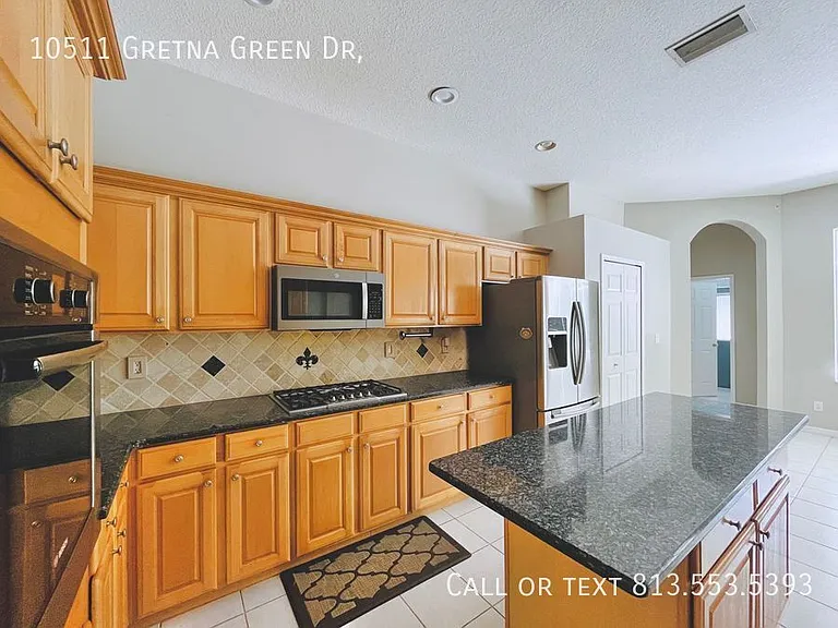 10511 Gretna Green Dr — Photo 10