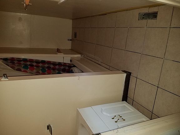 2nd image of 50 N 18th St #A