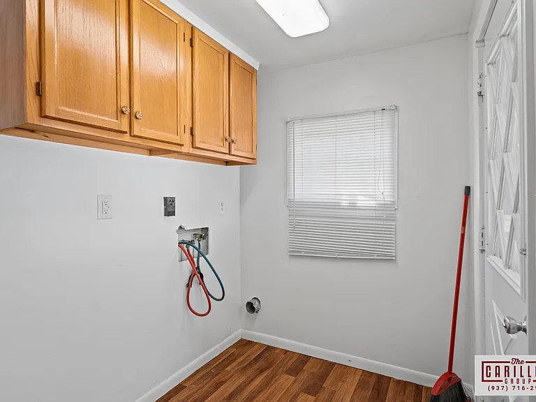 2027 Leo St — Photo 13