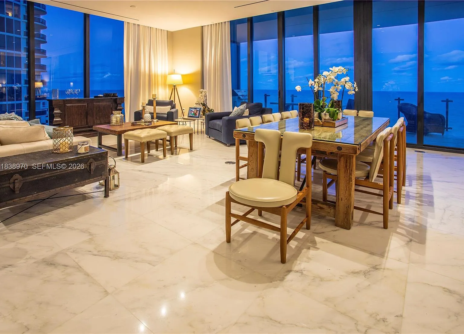 Muse Condo — Photo 2