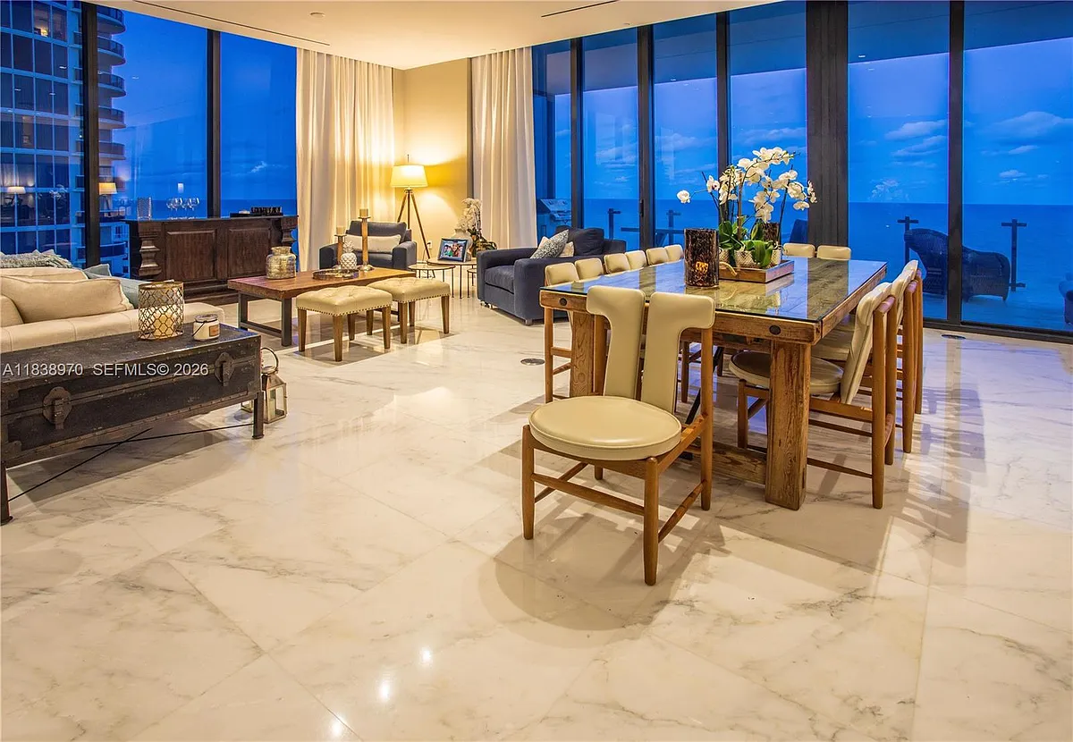 Building Photo - 17141 Collins Ave #1001