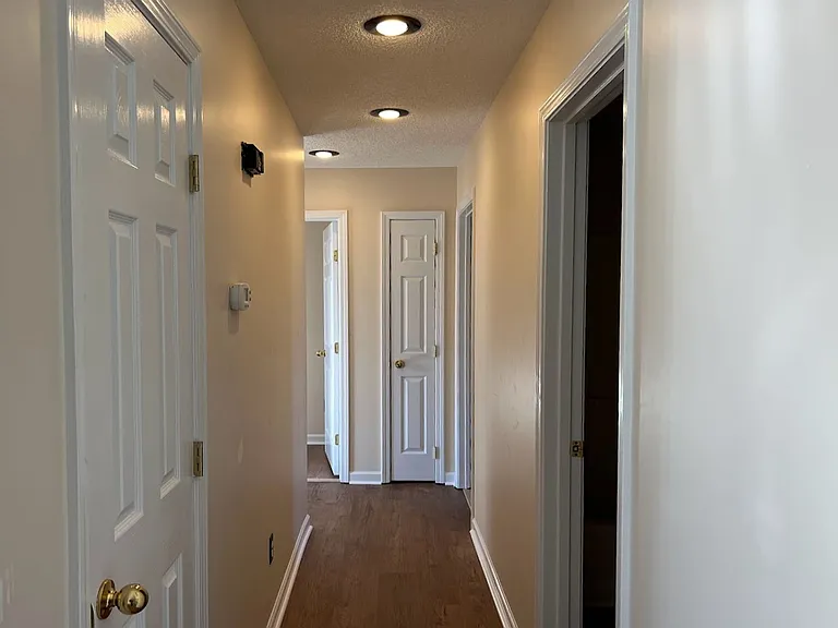 129 Meadowlark Dr — Photo 4