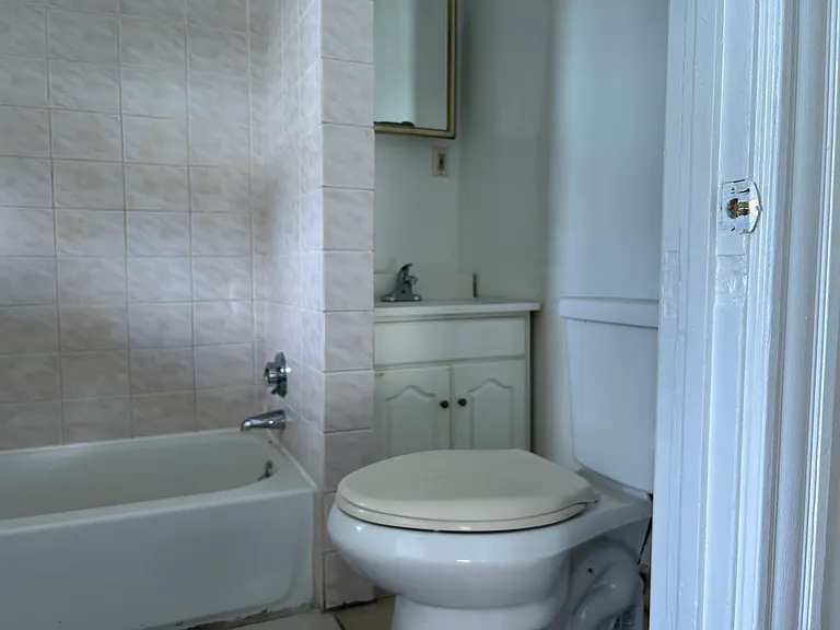 808 Mount Auburn St #1 — Photo 9