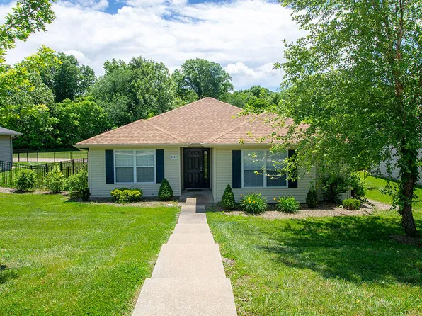 1910 W Harmony St, Columbia, MO 65203