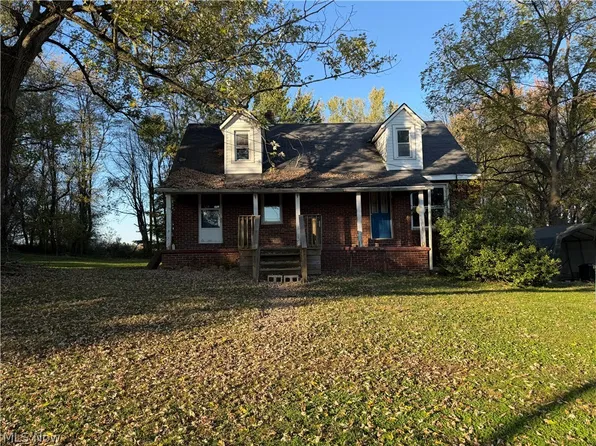 2581 Saxe Rd, Mogadore, OH 44260