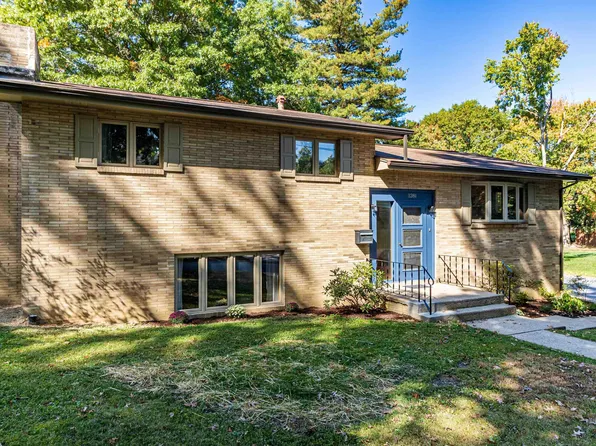 1281 Longdon St, Morgantown, WV 26505