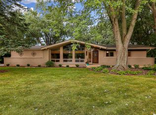 1112 Forest Dr, Elgin, IL 60123