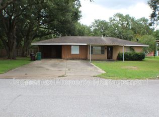 4121 Ridgecrest St, Sulphur, LA 70665