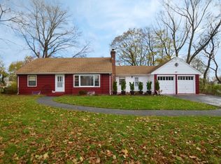 126 1st Ave, Huntingtn Sta, NY 11746