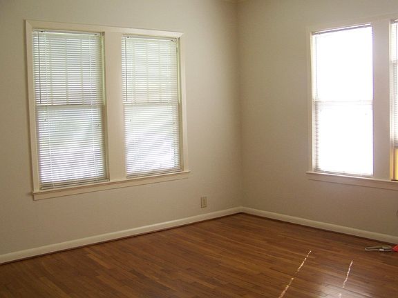 4th image of 1640 Hodges St