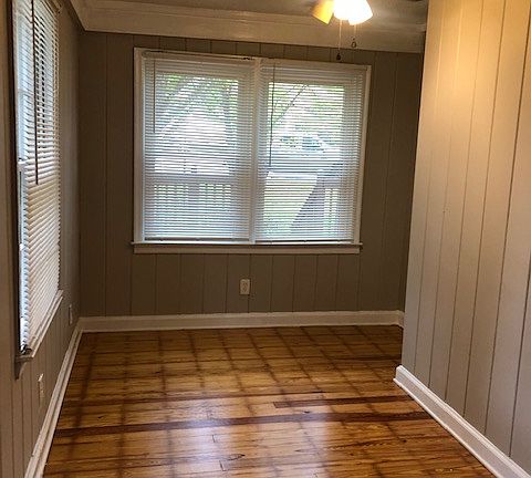 4th image of 908 Moreland Ave #A