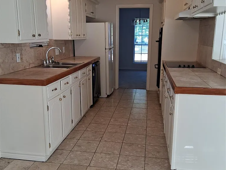 7515 Brush Wood Dr — Photo 7