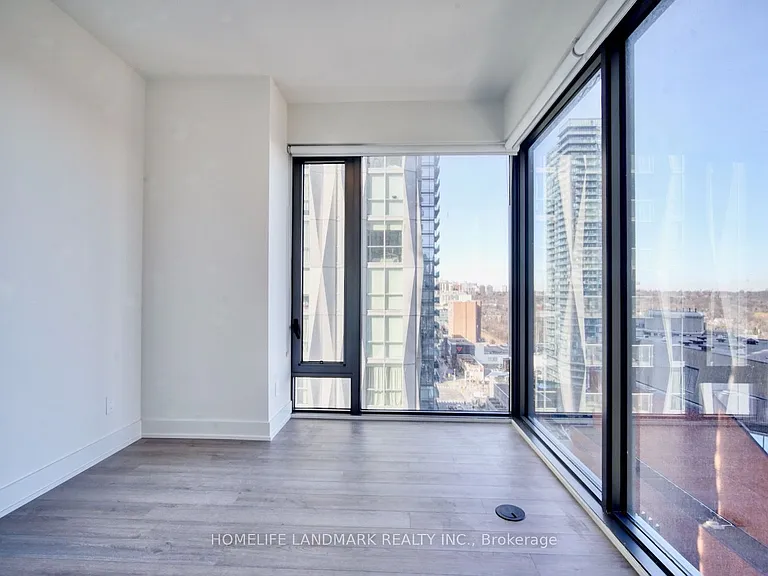 8 Cumberland St #1608 — Photo 8
