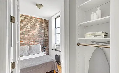 Rented by Century 21 Premier 