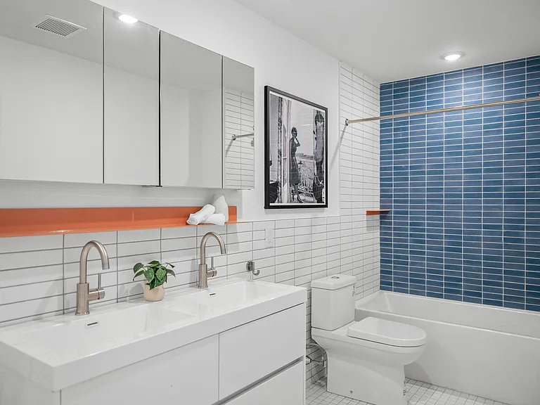 2456 Frankford Ave — Photo 22