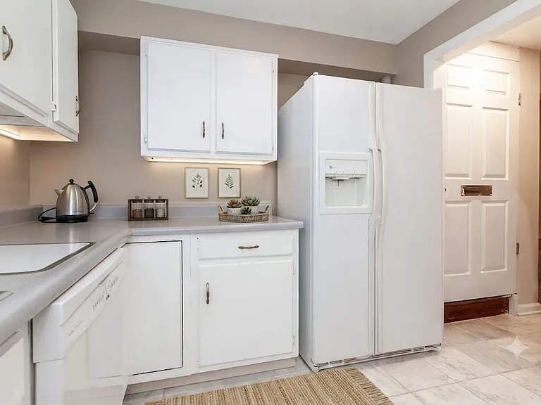6034 Chesterbrook Rd #B — Photo 29