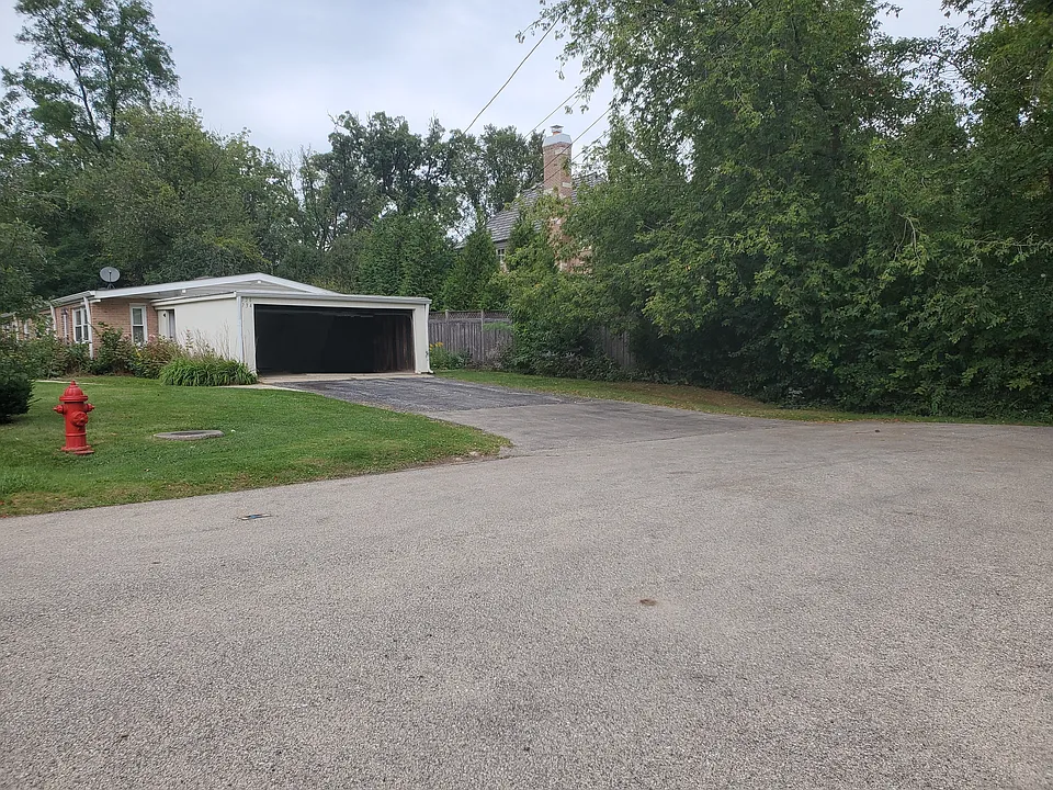 734 Cherry Ave