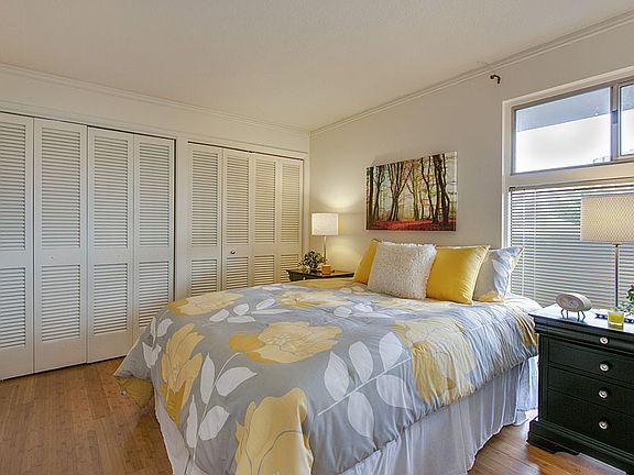 5th image of 1740 Melrose Ave Unit 803