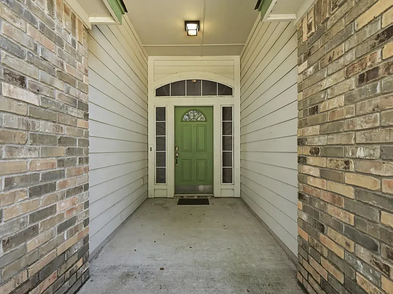 10317 Huxley St — Photo 3
