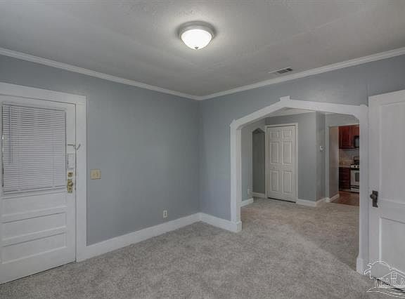 3rd image of 1717 W Government St