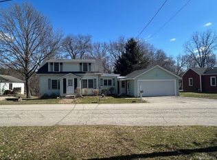 111 Maple St, Stockbridge, MI 49285