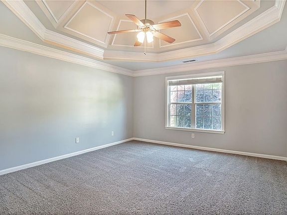 4th image of 780 Winding Grove Ln