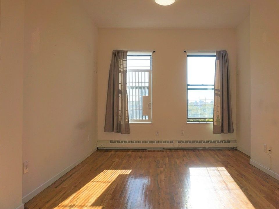 1st image of 2353 2nd Ave APT 5A