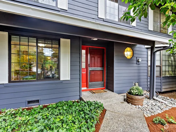 8525 139th Avenue NE, Redmond, WA 98052