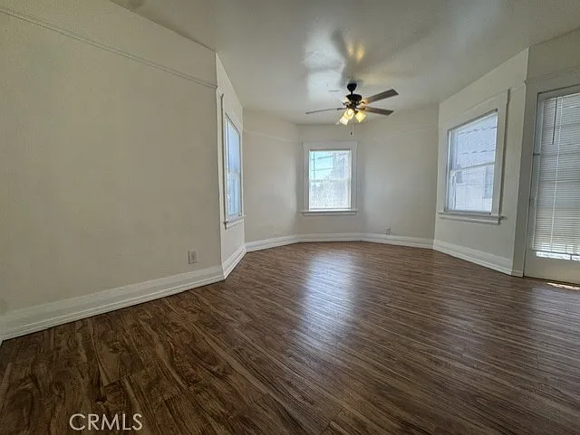 321 W 6th St — Photo 19