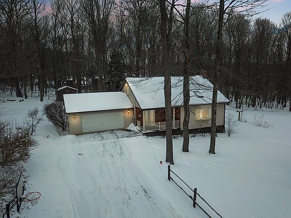 2nd image of 161 Bennett Ln
