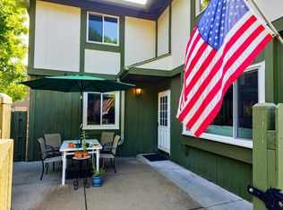 N76W14486 Northpoint Dr, Menomonee Falls, WI 53051