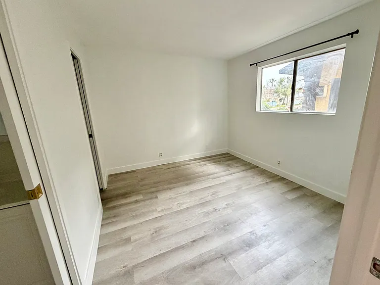 8845 Mira Mesa Blvd #4 — Photo 4