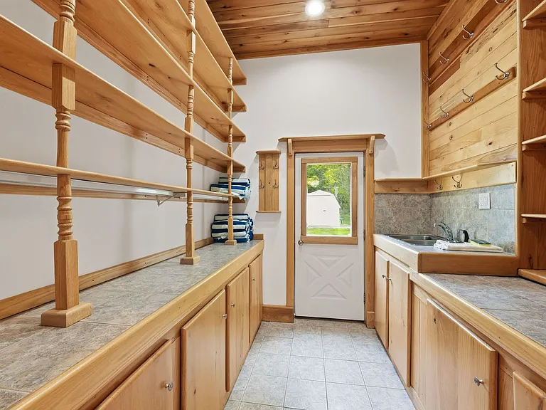 Laundry Room Cabinet