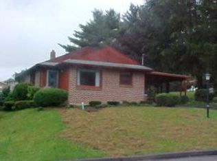 12 Holly Lck, Brookville, PA 15825