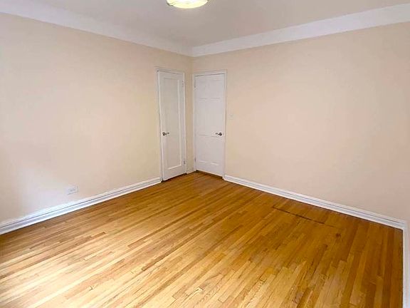 5th image of 45 Tennis Ct #E20