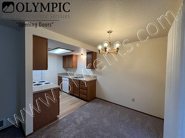 829 Israel Rd SW #B-6 — Photo 3