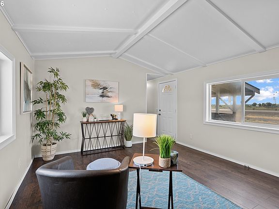 3rd image of 42 Elderberry Ct