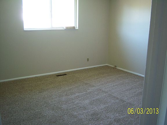 NE upstairs bedroom