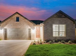 3526 Austin St, Gainesville, TX 76240