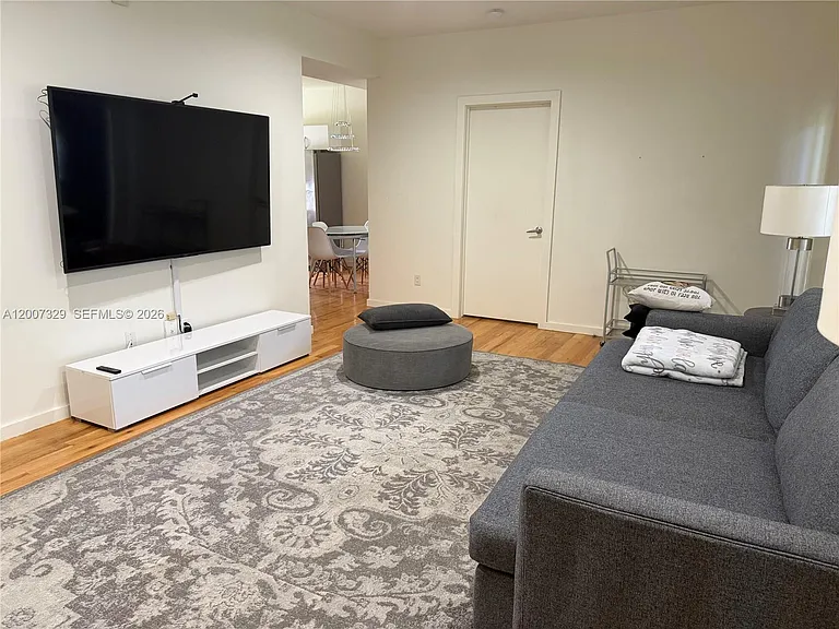 1551 Lenox Ave #7 — Photo 5