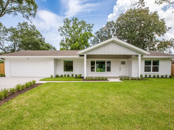 51 Fairway Ln, Jacksonville Beach, FL 32250