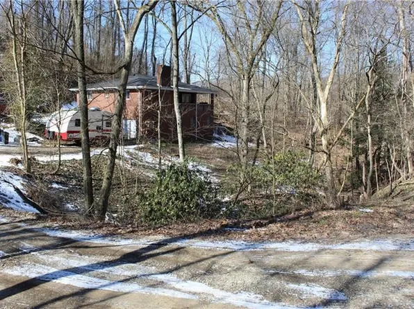 4154 Finleyville Elrama Rd, Finleyville, PA 15332