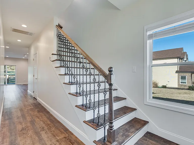 1712 McCleary Bend Rd — Photo 5